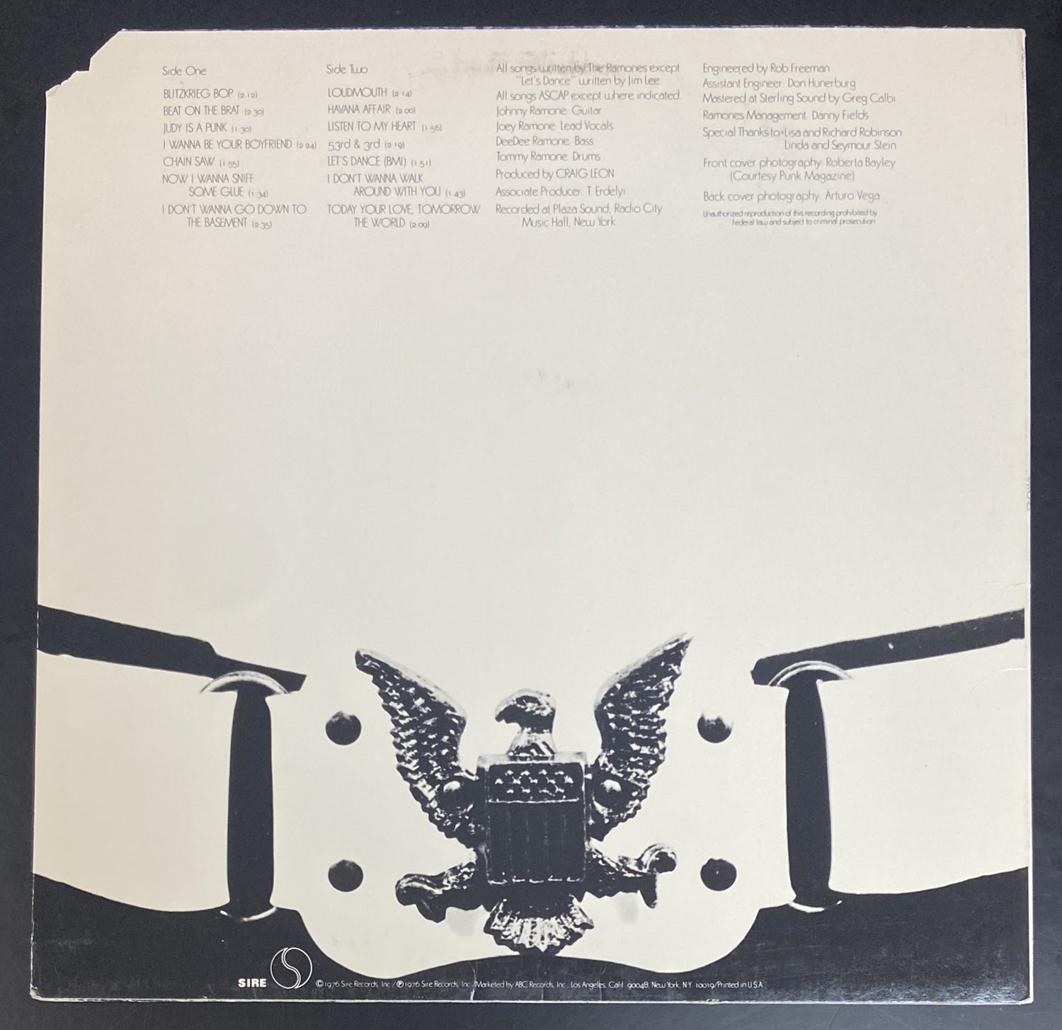 RAMONES サイン入り　レコード Ramones – rockaway.com
